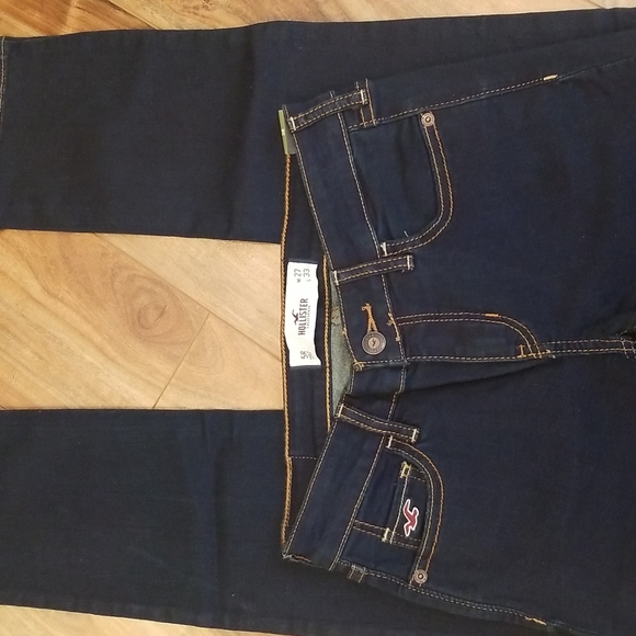 Hollister Darkwash Jeans Size 5 - Picture 2 of 4